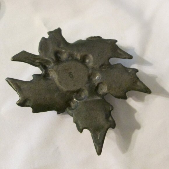 2 Vintage  Christmas Cast Iron Holly Candle Holders - Picture 5 of 10